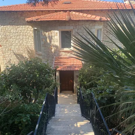 Juniper Andifli Peninsula Villa *